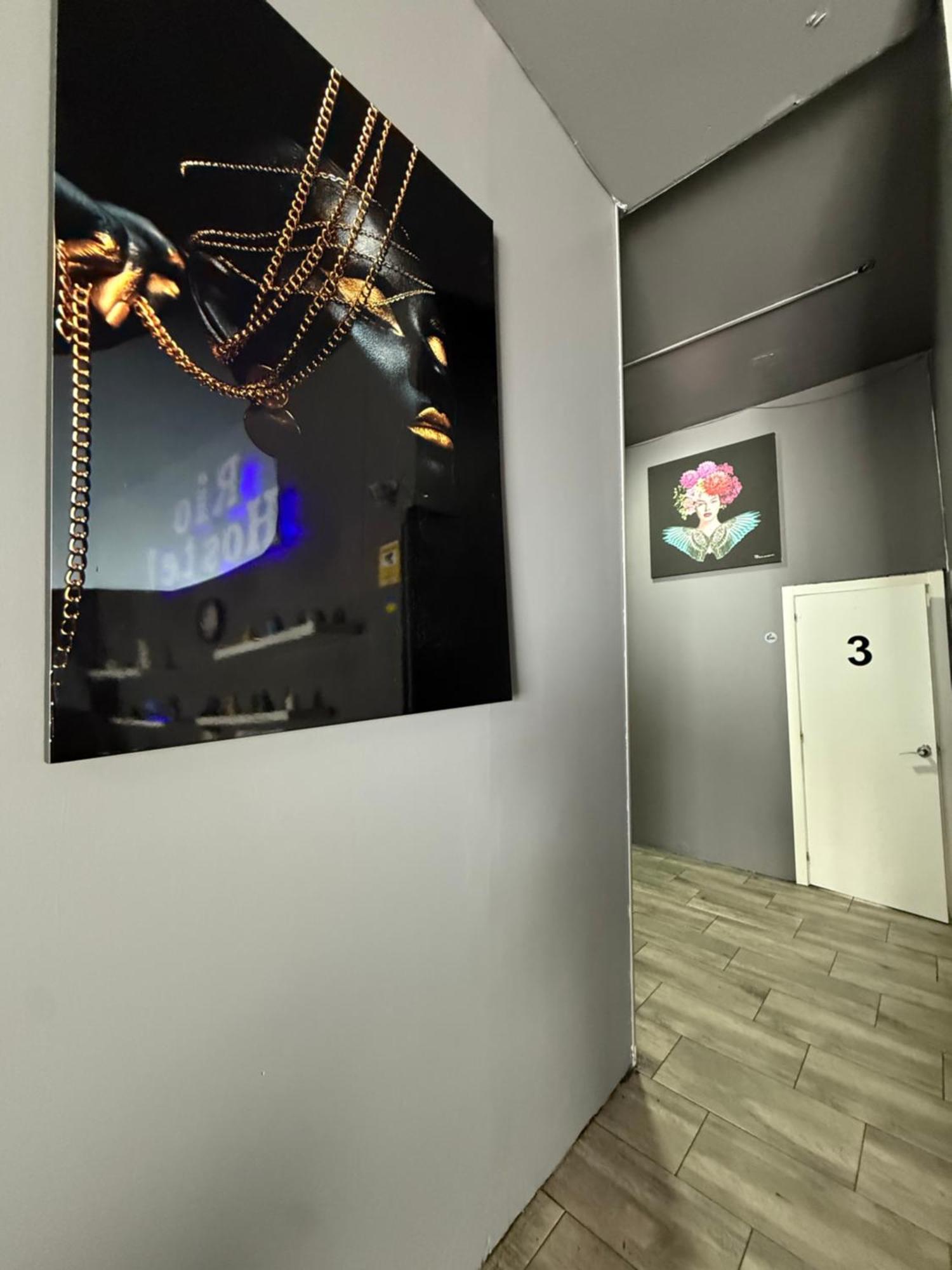 Rio Hostel Мадрид Екстериор снимка