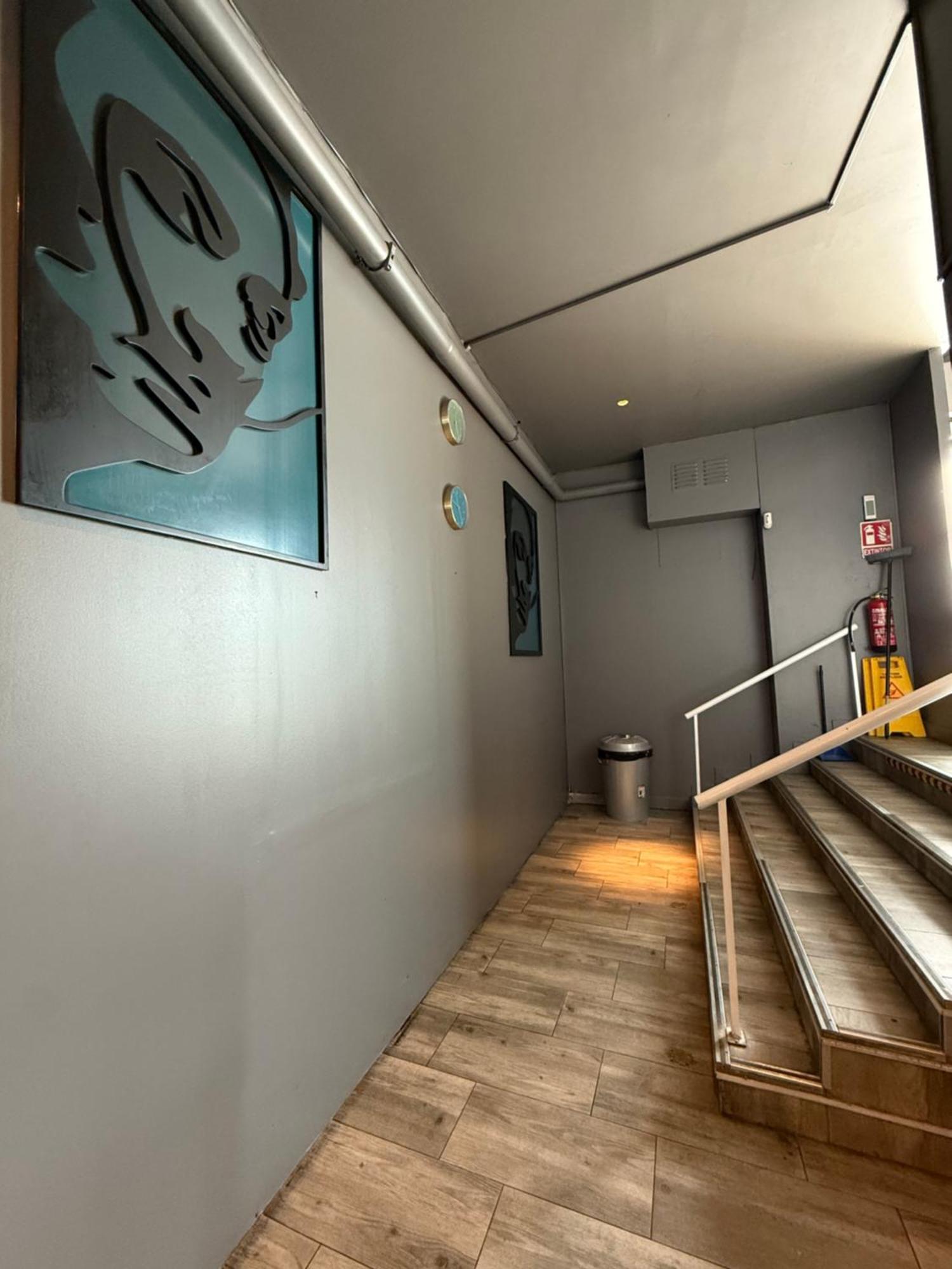 Rio Hostel Мадрид Екстериор снимка